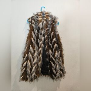 Romeo & Juliet Couture Brown and Gray Faux Fur Chevron Vest